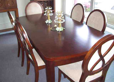 Buy elegant dining room sets at Finders Keepers in Southington